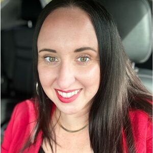 Meet your Posher, Christine